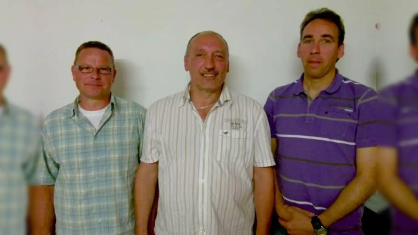 Beim alten und neuen VfB-Fußballvorstand entflammte eine Diskussion um die Mitgliedsbeiträge (v. l.): Michael Mömkes, Johann Gaiser und Dirk Wesner.	 (F.: bb)