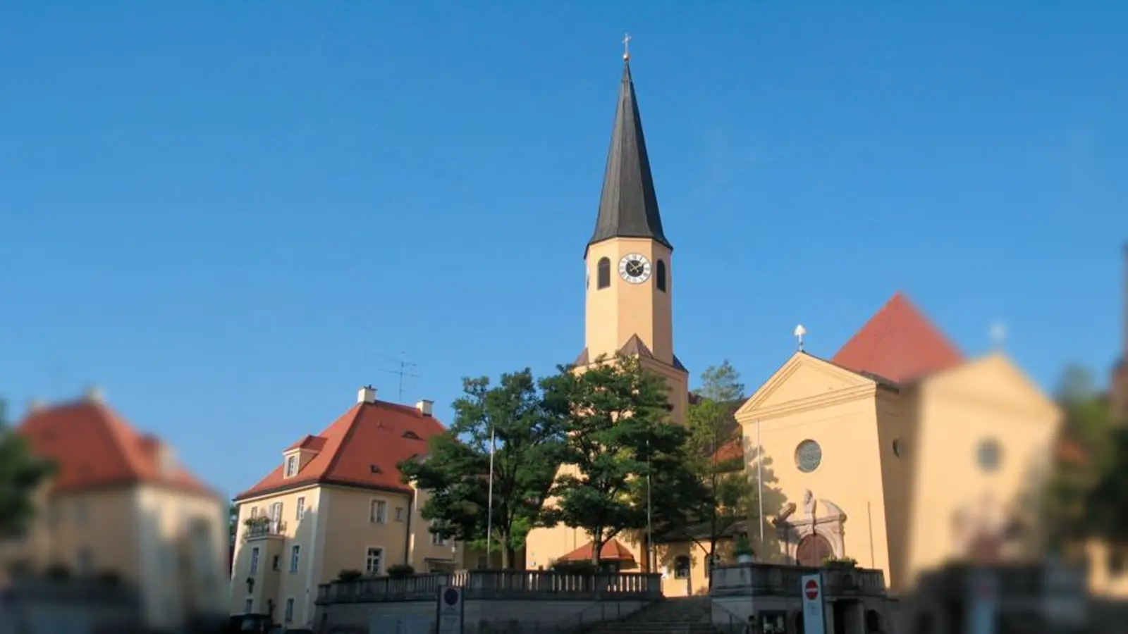 Auch in der Schwabinger Sylvesterkirche finden Rorate-Gottesdienste statt.  (Foto: Archiv)