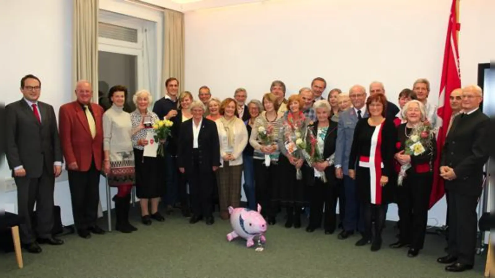 Die Gruppe der Ungarnhilfe Haar bei der Feier in der Diözesangeschäftsstelle der Malteser.  (Foto: Gemeinde Haar)
