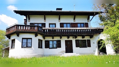 Die in den 30er Jahren von Albers umgebaute Villa entspricht noch „in weiten Teilen” dem Landhaus von 1865. (Foto: Fuchsberger)