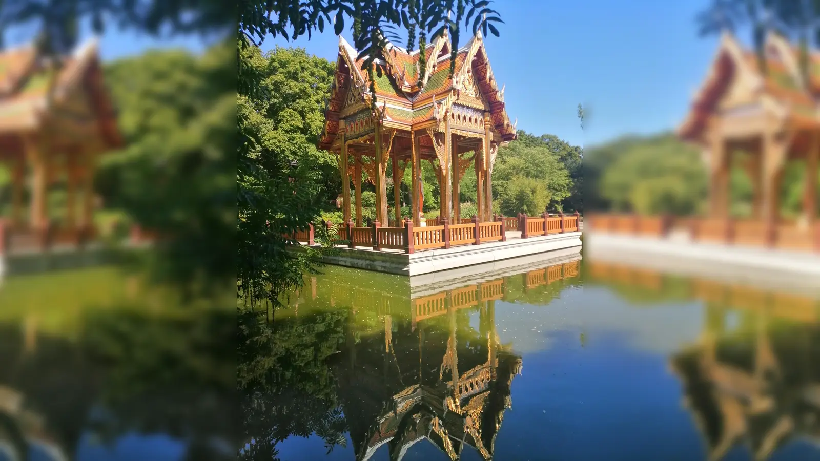 Beliebtes Fotomotiv im Westpark: die Thai-Sala. (Foto: Erich Utz)