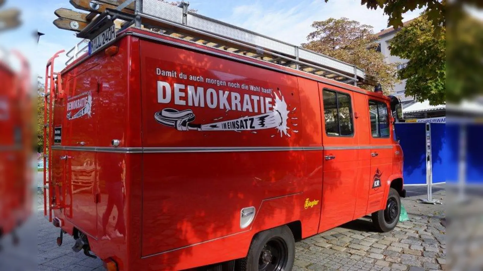 Demokratie im Einsatz: Das Demokratiemobil kommt mit vielen Infos und Mitmachaktionen zu den Themen Demokratie, Teilhabe und Menschenrechte in die verschiedenen Stadtviertel. (Foto: KJR)
