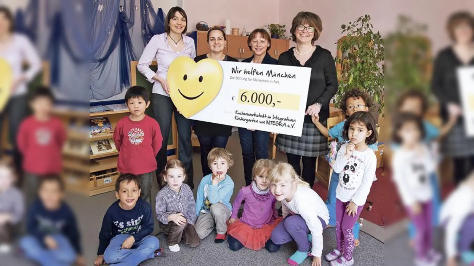 Vertreter der Stadtsparkasse München und von INTEGRA sorgen für strahlende Gesichter.     (Foto: INTEGRA)
