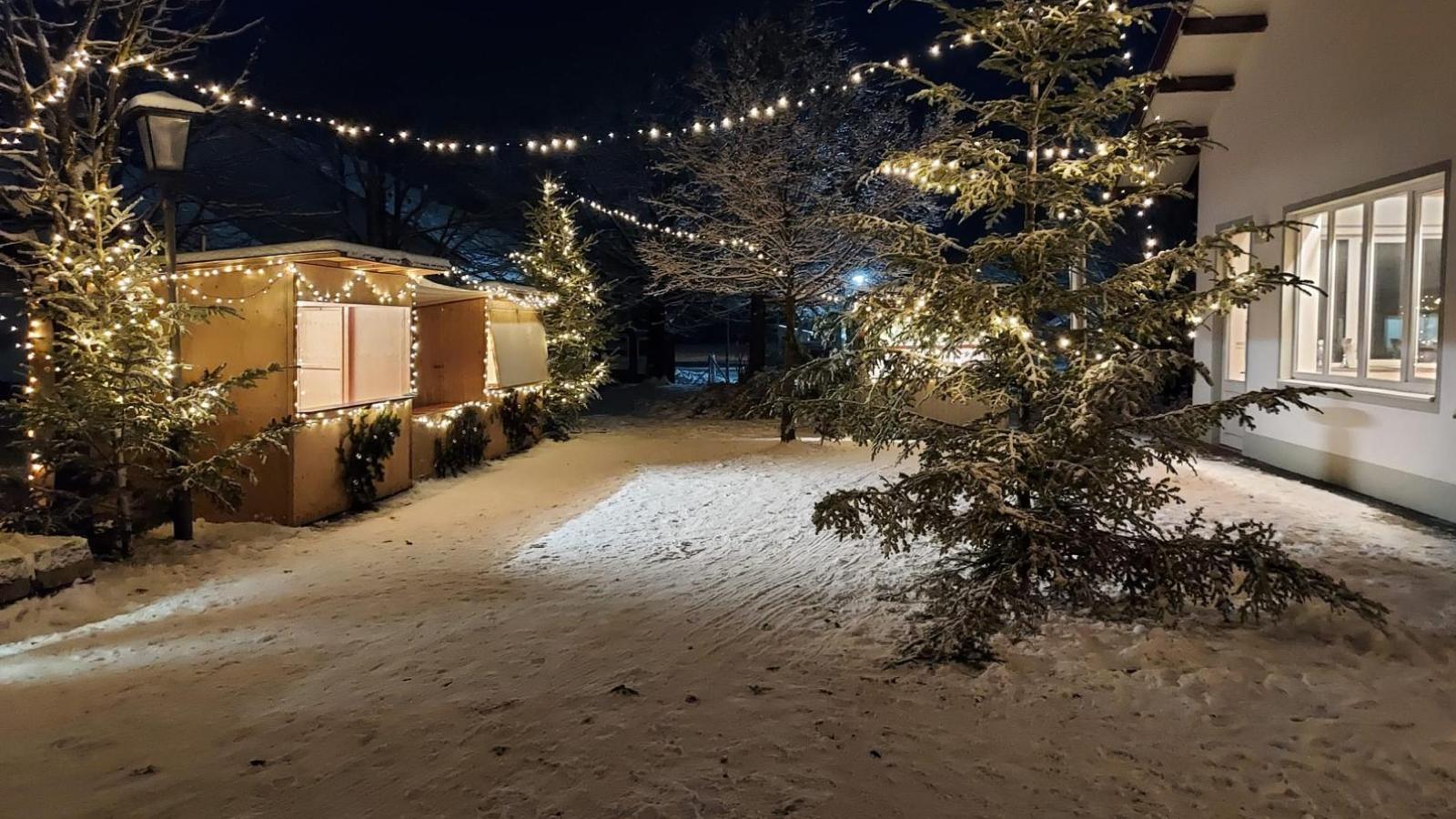Weihnachtlicher-Budenzauber-der-Sportclub-Oberhummel