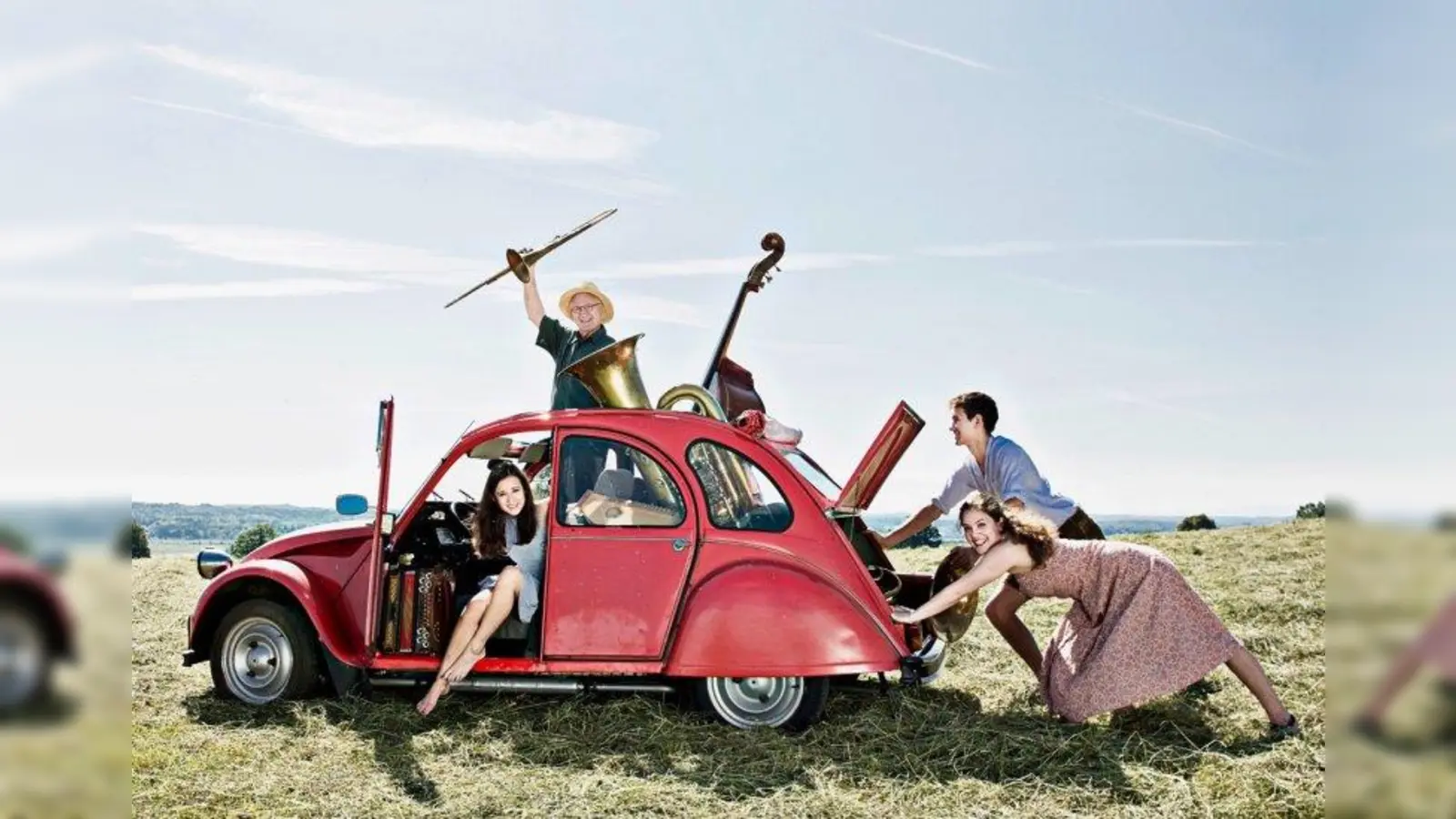 Die Wellbappn kommt! Hans, Sarah, Tabea und Jonas Well treten mit ihrem Programm „Schneller” am 12. Mai im Planegger Kupferhaus auf. (Foto: Wellbappn)