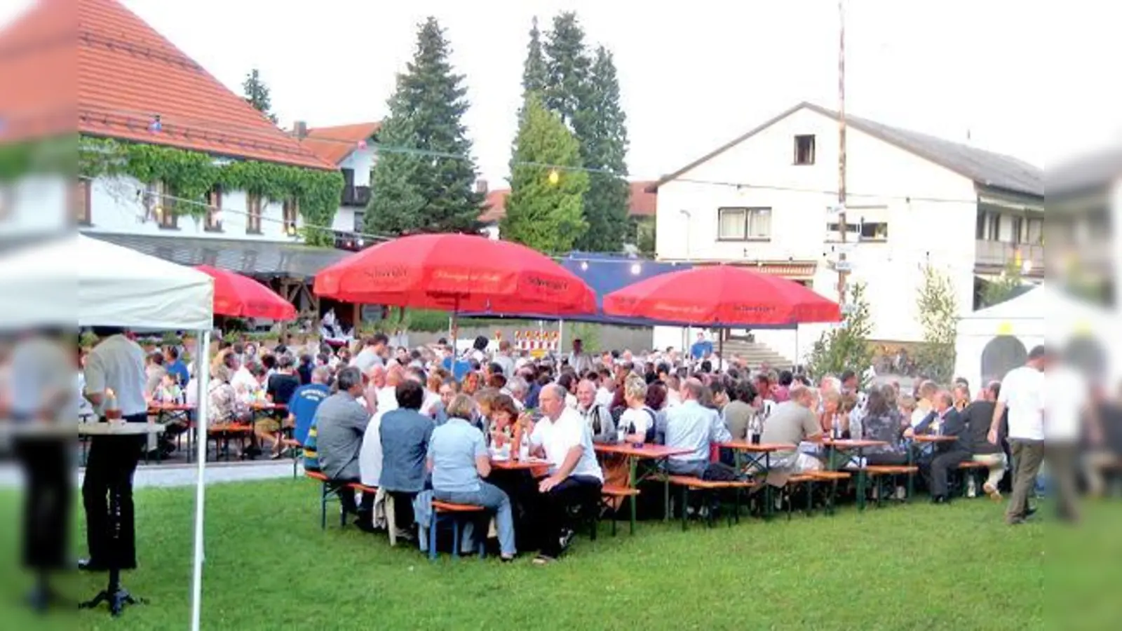Am 4. August laden DBianga zum Weinfest auf dem Pöringer Weinfest ein.	 (Foto: VA)