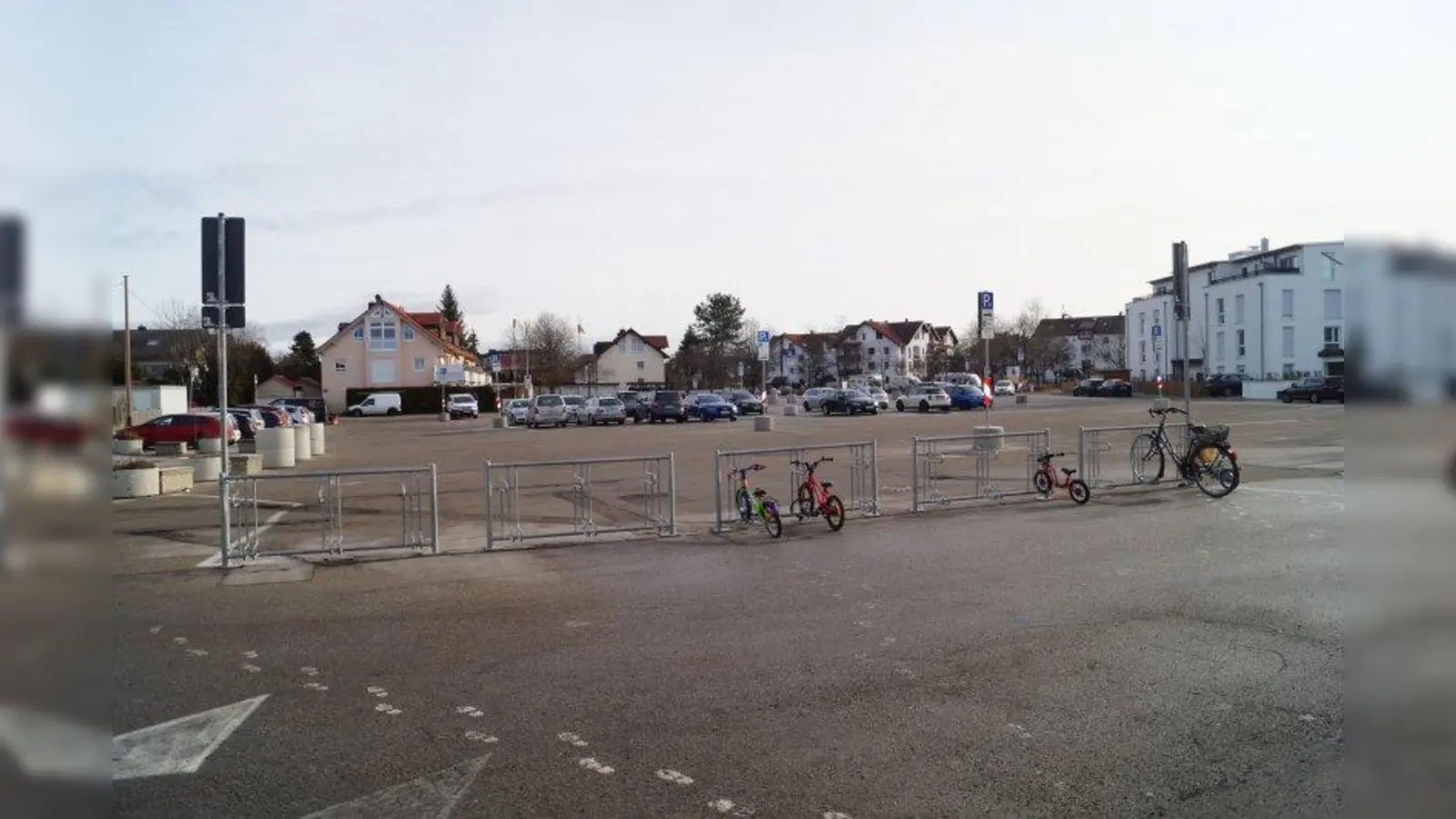 Der Volksfestplatz soll schöner und von den Germeringern genutzt werden. (Foto: pst)