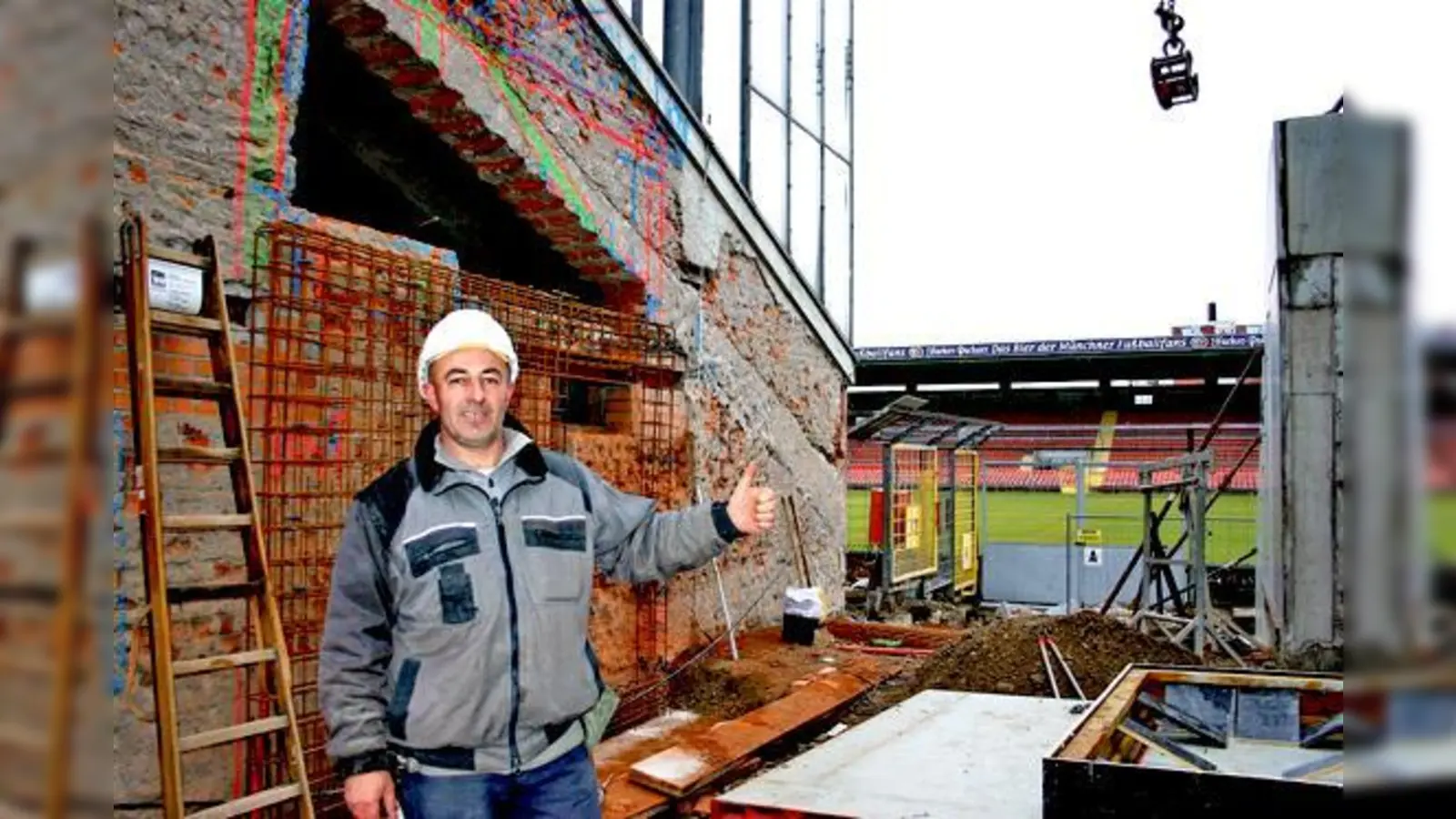 Halil Prentic ist seit Anfang an beim Umbau des Sechzger-Stadions mit dabei und zuversichtlich, dass auch die Haupttribüne rechtzeitig fertig wird. 	 (Foto: HH)