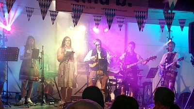 Der Pfarrverband Laim feiert „After Wies&#39;n Party“ und hat dazu wie im Vorjahr die Band „Tina B“ eingeladen.  (Foto: Heinz-J.Haury)