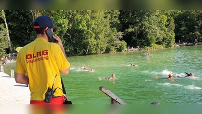 Die DLRG sicherte die Schwimmer bei ihrer Seequerung ab. (Foto: DLRG Pöcking-Starnberg e.V.)