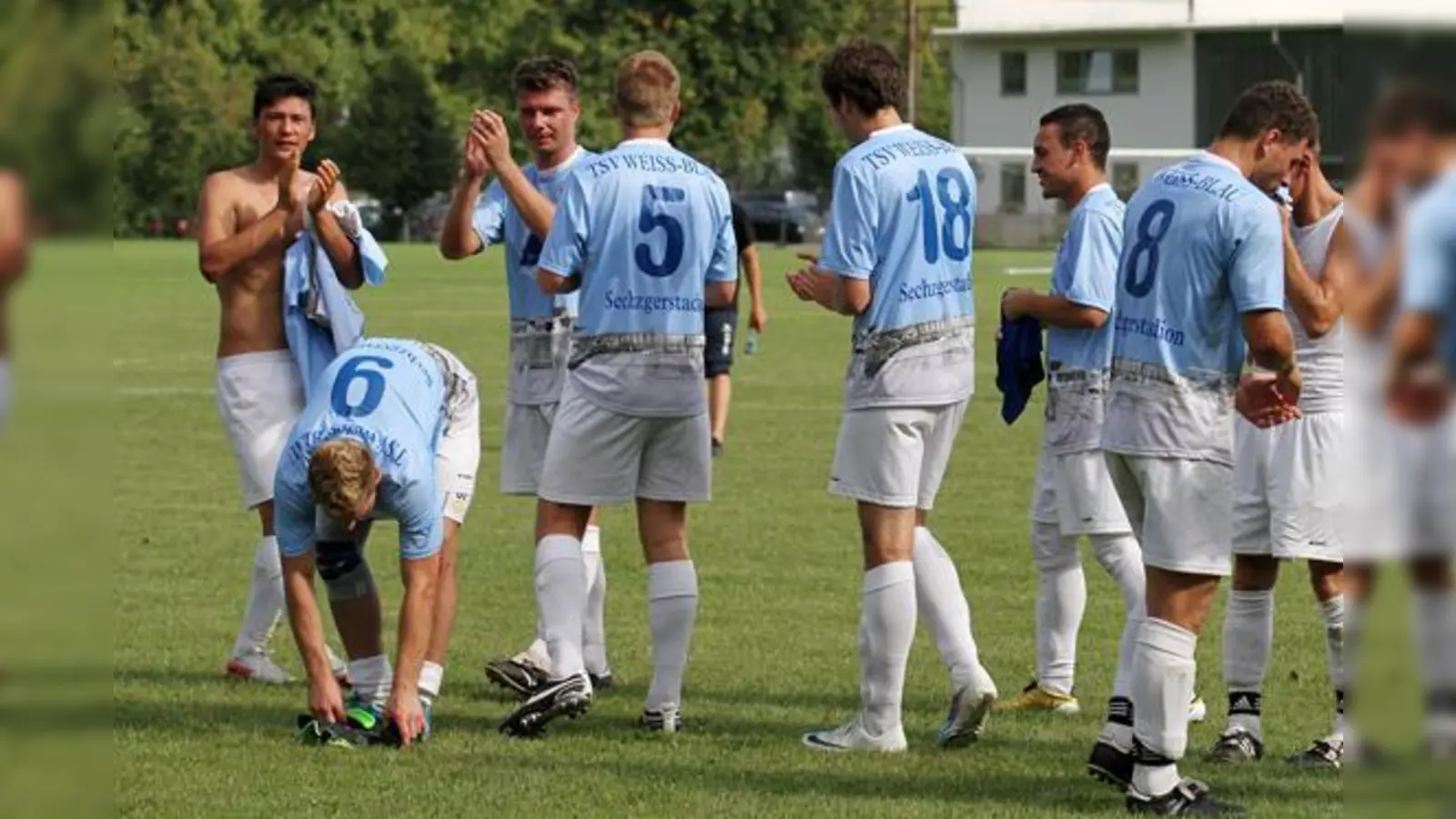 Amateurspiel zum Frühschoppen: SV Stadtwerke gegen TSV 1860 III.  (Foto: A. Wild)