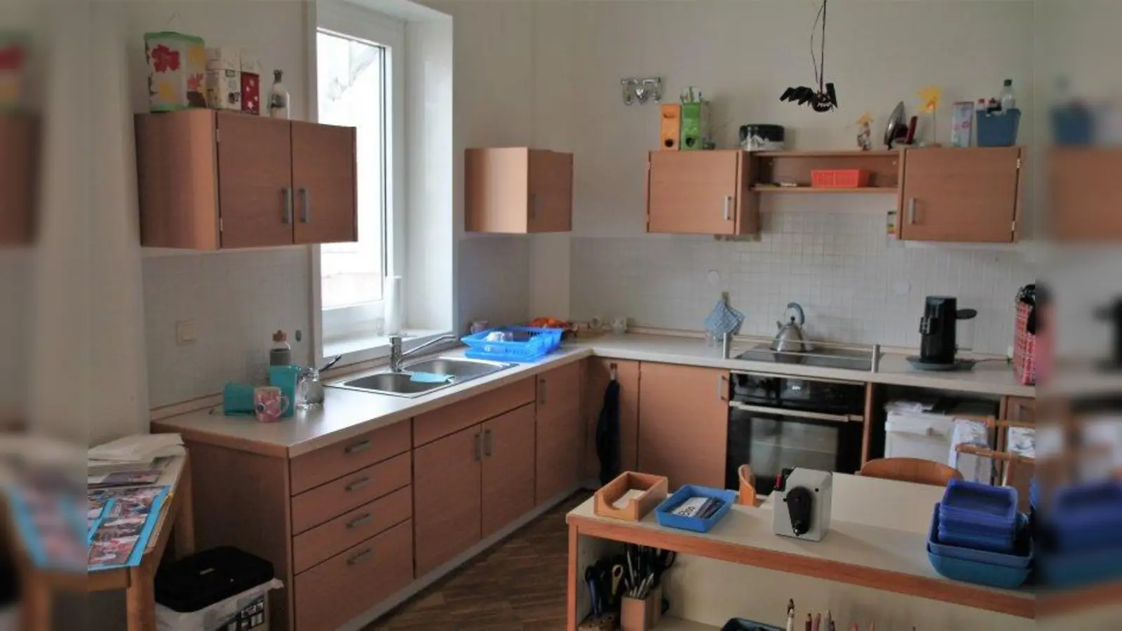 Mit den neuen Küchen kann im Kindergarten nun wieder regelmäßig gekocht und gebacken werden. (Foto: bb)