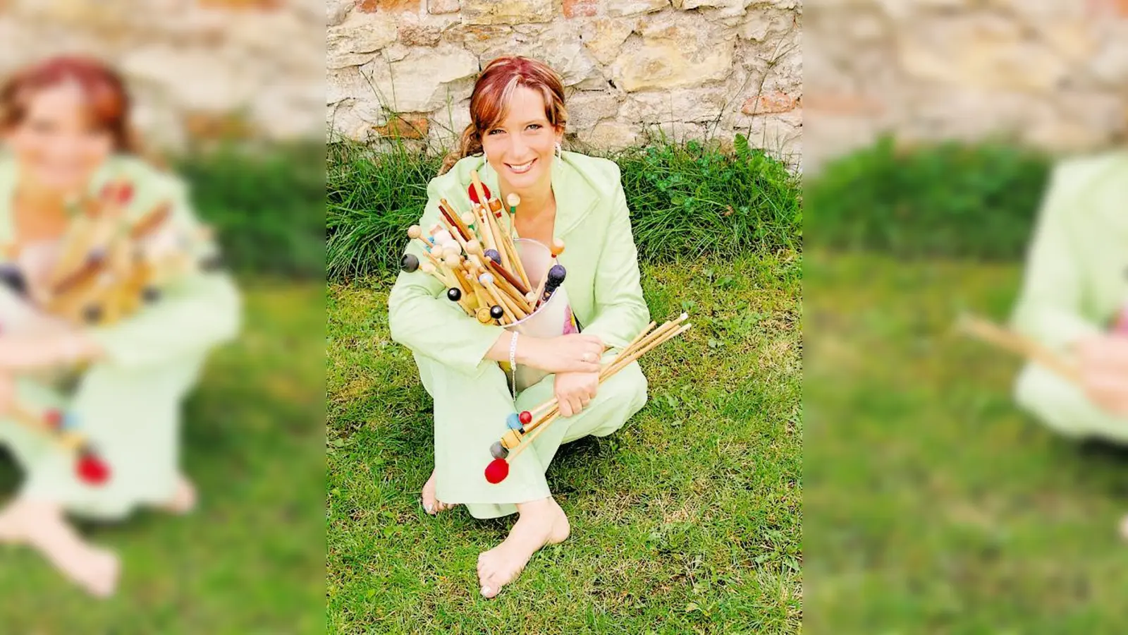 Bassklarinettistin Kamil Dolezal vom Duo Doma gibt tschechische Musik zum Besten. 	 (Foto: Privat)
