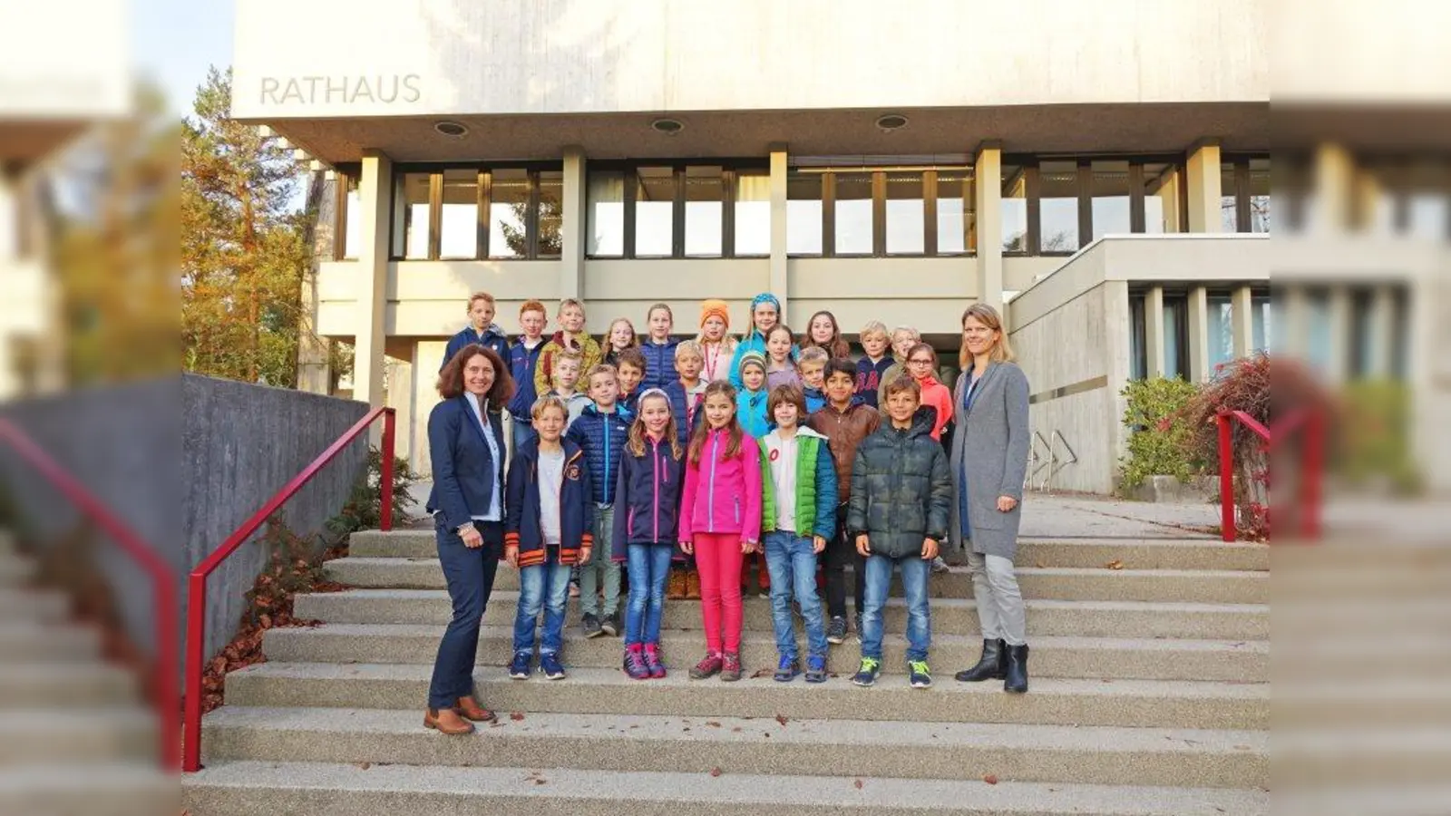 Die 4a der Grundschule Gräfelfing weiß nun, was im Rathaus so beschlossen und gemacht wird. (Foto: Gemeinde Gräfelfing)