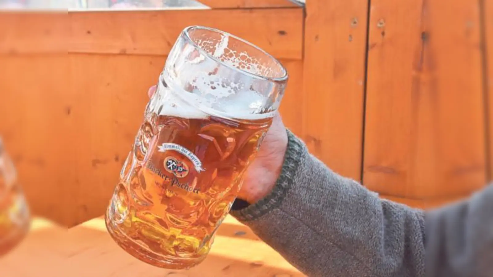 Der Stein des Anstoßes: Die Maß Bier wird auf dem Oktoberfest Jahr für Jahr teurer.  (Foto: RitaE, CC0)