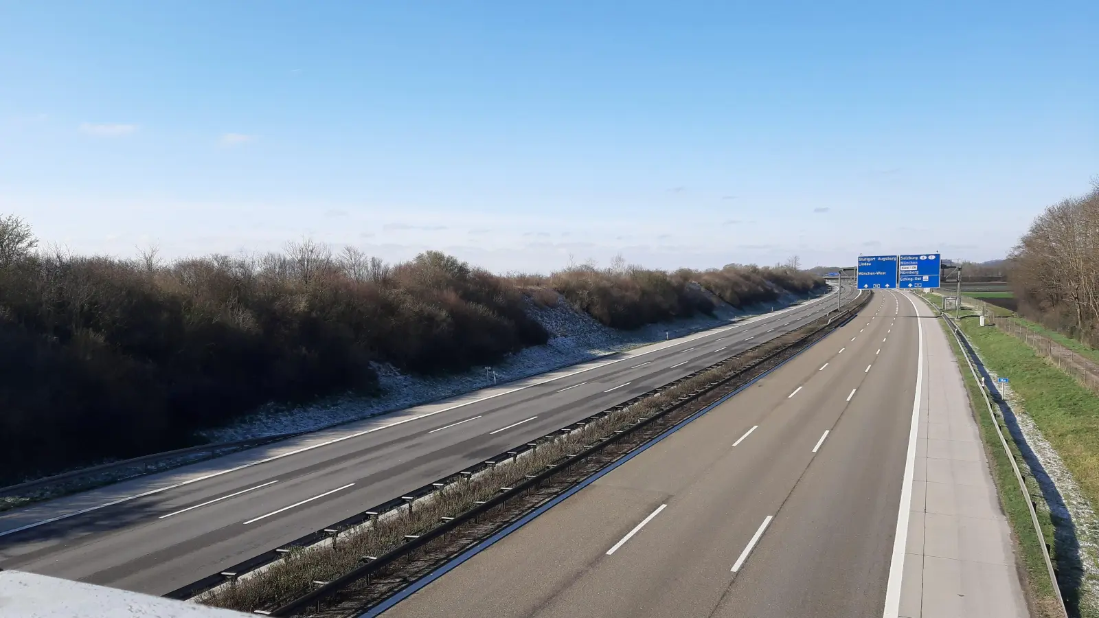 Ein in Bayern seltener Anblick: leere Autobahnen in Zeiten der Coronavirus-Pandemie. Leider verhielten sich nicht alle Zornedinger so vorbildlich. (Foto: Stefan Dohl)