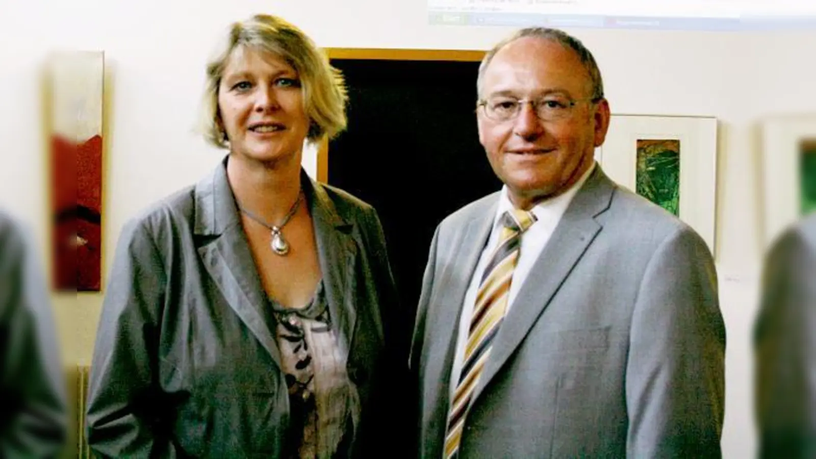Anette Martin und Josef Riemensberger lagen am Sonntag vorn. Jetzt muss sich Neufahrn entscheiden, wer von ihnen Bürgermeister wird.	 (Foto: J. Stark)