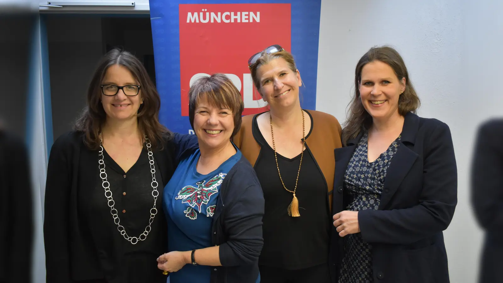 Beim Sporttreff "am Start" (v.l.n.r.): Kathrin Abele, Diana Stachowitz, Julia Schönfeld-Knor und Verena Dietl. (Foto: Daniel Mielcarek)