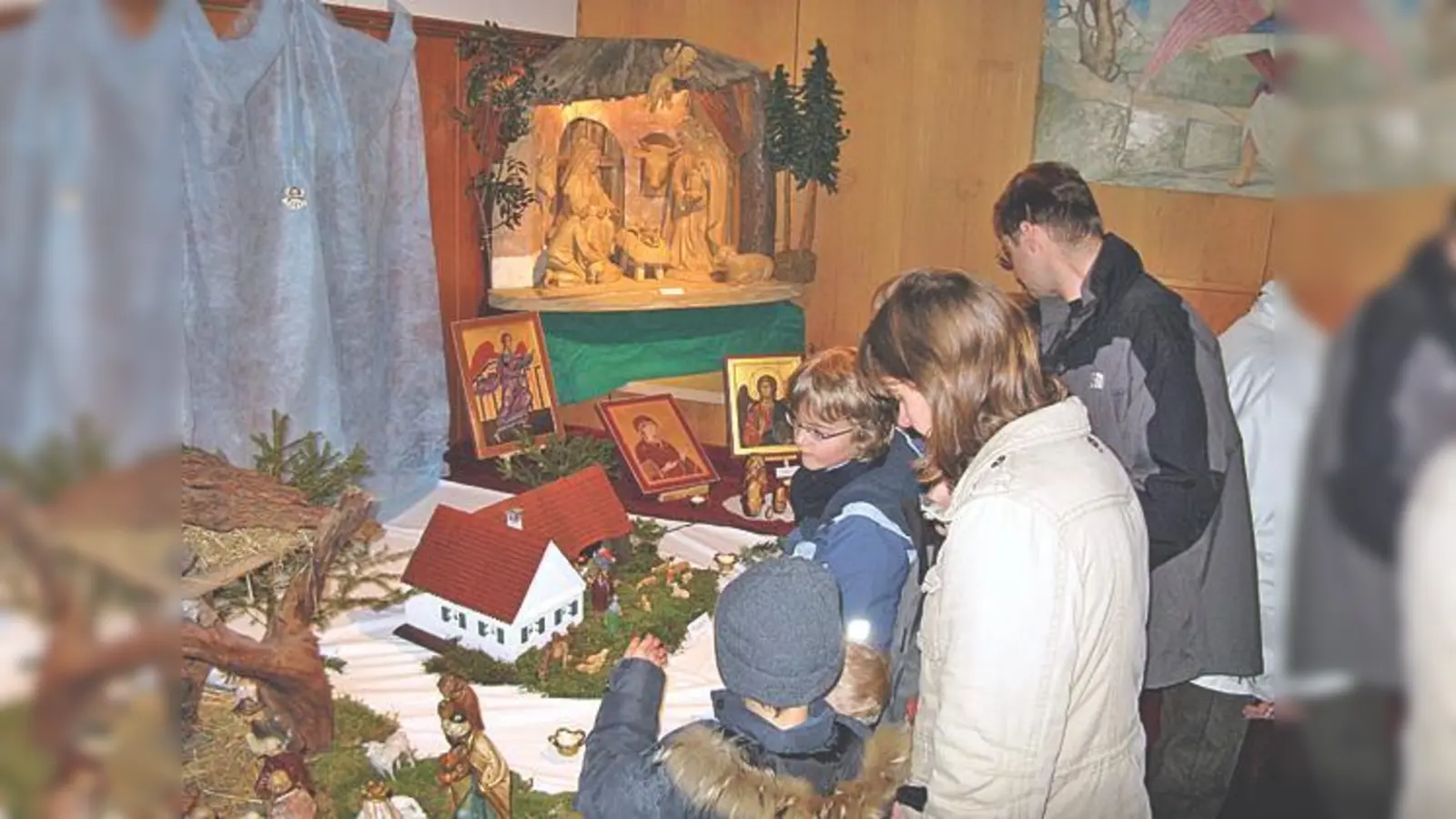 Am 1. Advent gibt es parallel zum Christkindlmarkt eine Krippenausstellung.	 (Foto: Privat)