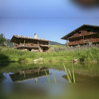 Die Natur genißeen im Freilichtmuseum. (Foto: Markus Wasmeier)