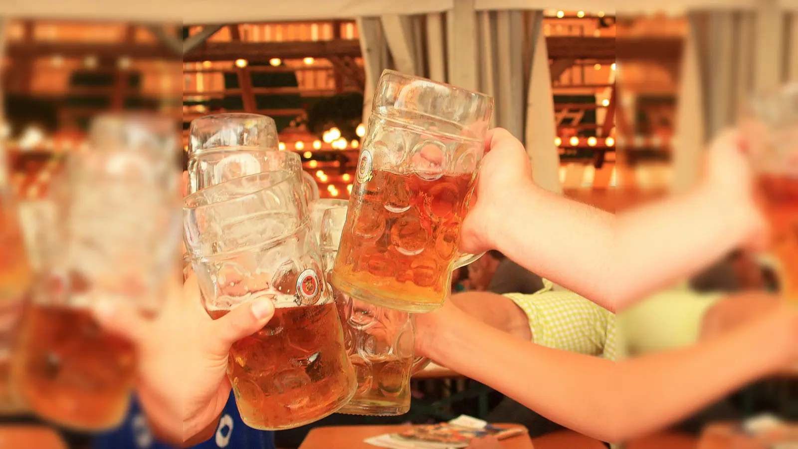 Na dann Prost! Am 21. März fließt das Bier im Rupert Mayer Haus reichlich.  (Foto: Uli Carthäuser/pixelio.de)