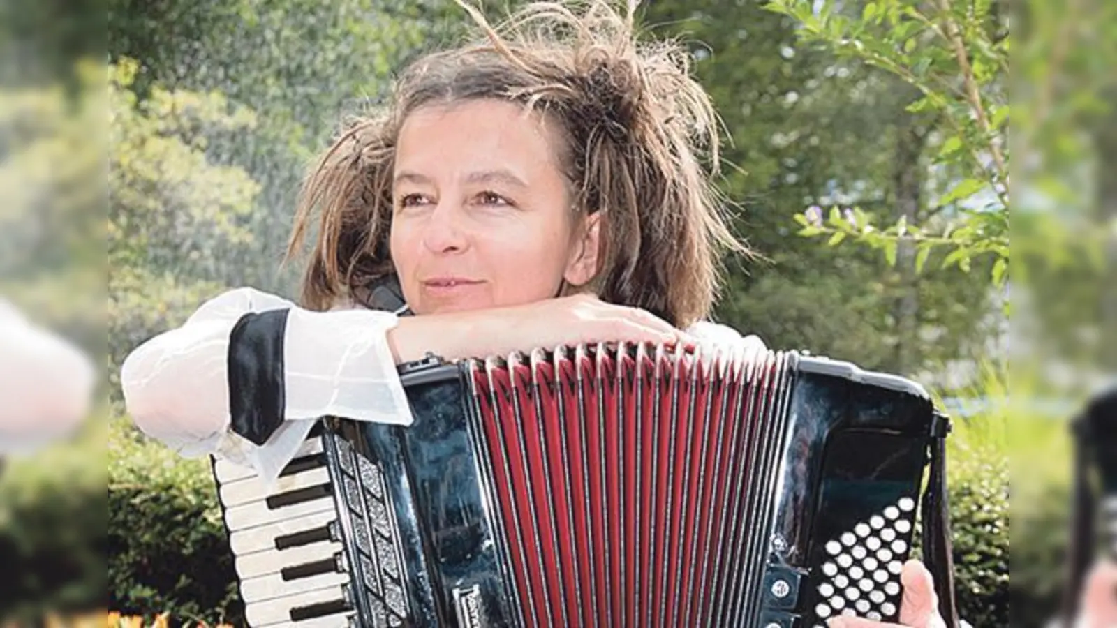 Sorgt mit ihrem Akkordeon für das musikalische Rahmenprogramm: Jolanta Szczelkun.	 (Foto: Thomas Raithel)