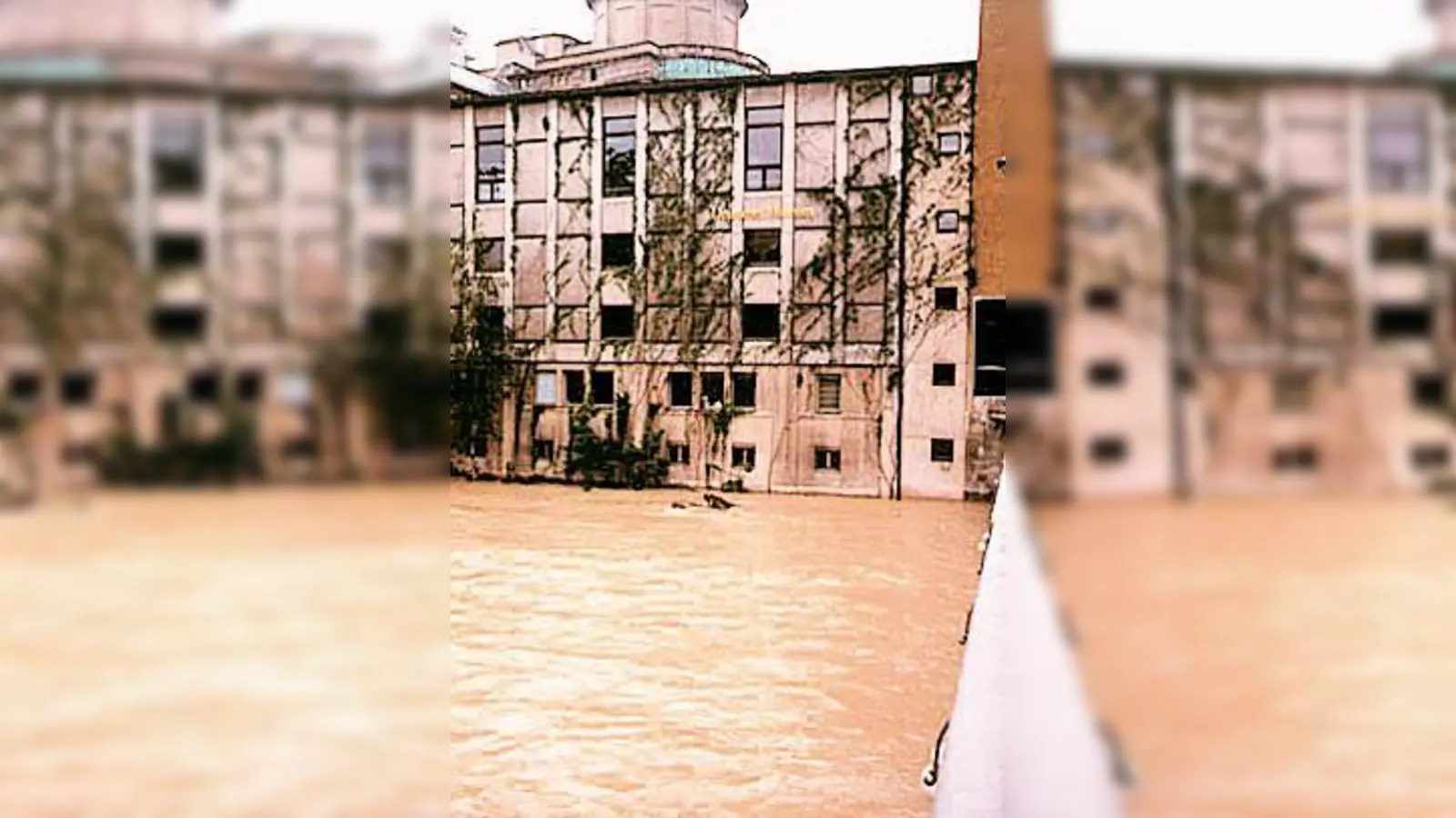 Hochwasser an Pfingsten 1999 im Bereich des Deutschen Museums.	 (Foto: Amt)