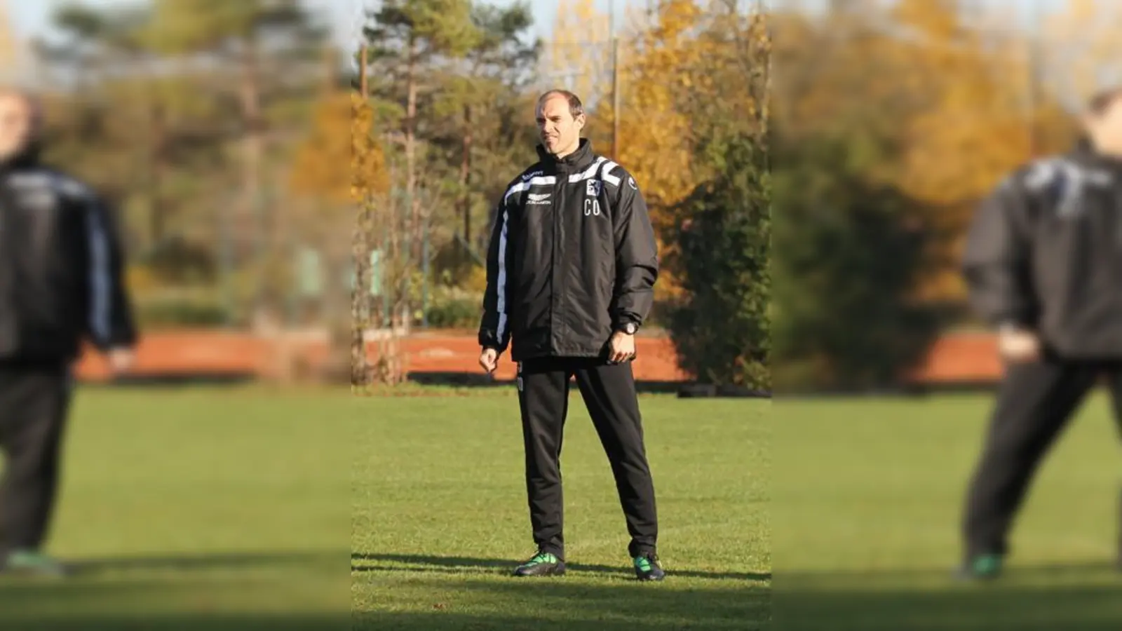 Trainiert künftig in der Regionalliga Bayern: U21-Löwen-Coach Alexander Schmidt.  (Foto: A. Wild)