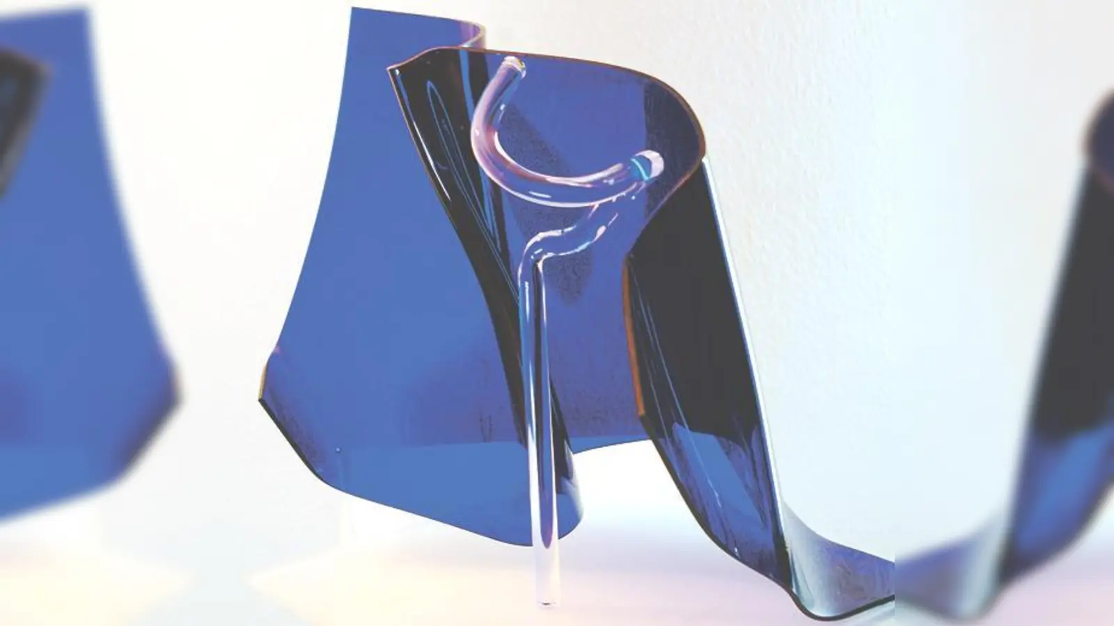 Gläserne Schönheiten des seit 1977 in München lebenden Künstlers Serio Digitalino. 	 (Foto: VA)