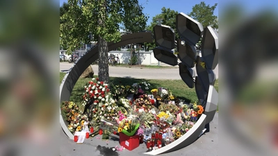 Das Denkmal für die Opfer des Attentats in der Hanauer Straße: In Moosach soll zusätzlich ein Erinnerungs- und Gedenkraum für die Angehörigen entstehen. (Archivbild: dm)