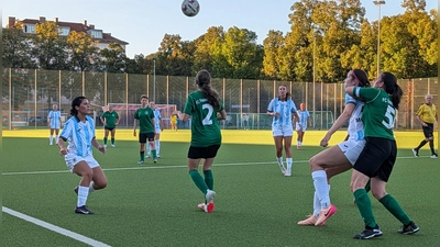 Heimsieg: Löwinnen gegen FC Fasanerie-Nord.  (Foto: A. Zwicklbauer)