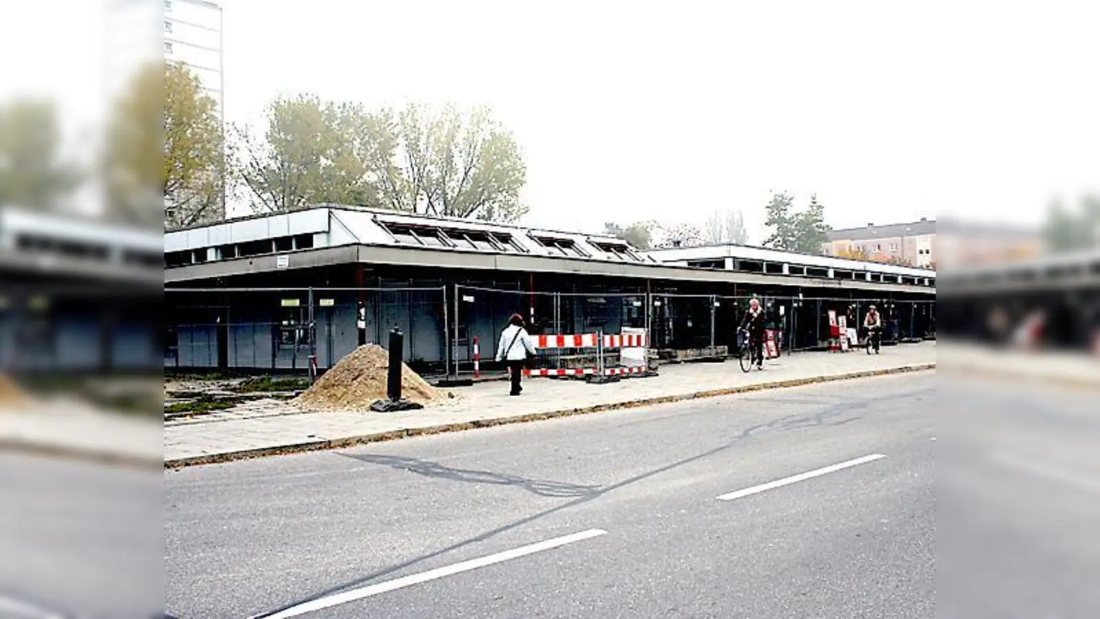 Der Bücherbus soll in unmittelbarer Nähe der im Sommer geschlossenen Bibliothek an der Blodigstraße im Hasenbergl Halt machen.	 (Foto: ws)