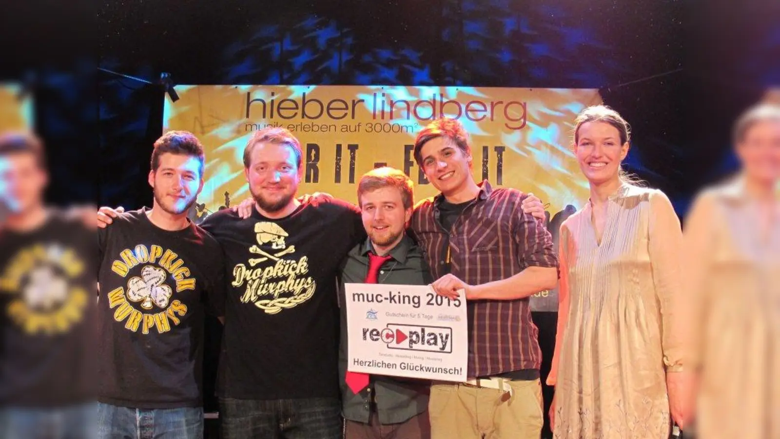 Die Truderinger Punk-Rocker Andreas, Battista, Moritz und Manfred von „We Need Rehab“ konnten Jury und Publikum bei muc-king 2015 überzeugen und gingen als Sieger aus dem Band-Wettbewerb hervor. (Foto: pi)