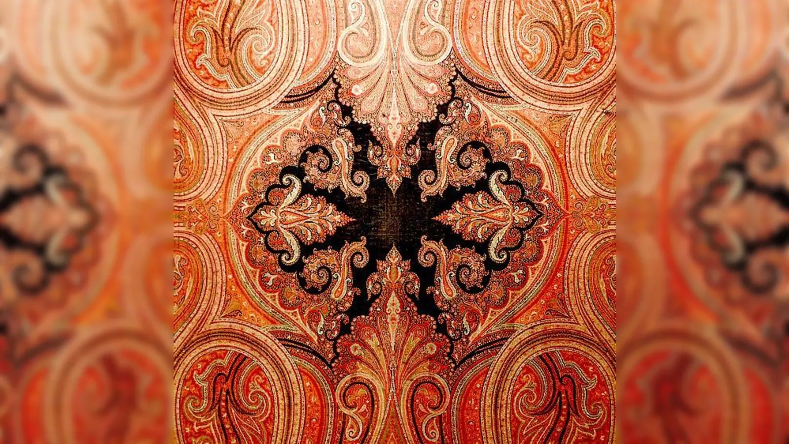 Detail eines Kaschmirschals aus der ersten Hälfte des 19. Jahrhunderts.	 (Foto: Irene Schäfer)