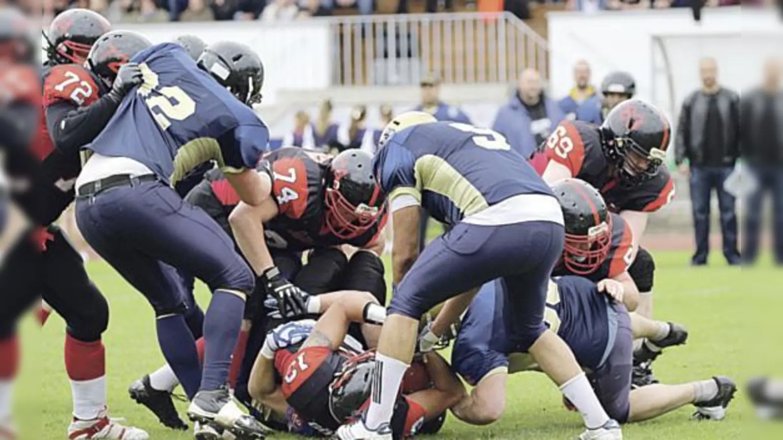 Die Bulls werfen sich mit allem rein und wollen auch gegen Plattling den Sieg davontragen.	 (Foto: Christiane Biegert)