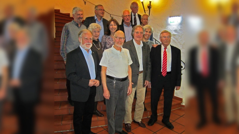 Der neue Vorstand der Senioren-Union Vaterstetten-Parsdorf ist bereit. (Foto: SU)