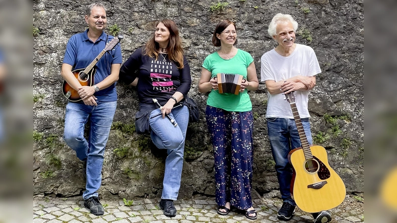 Im Zornedinger Rathaus wird es am 14. Dezember weihnachtlich. (Foto: Dulcimore GbR)