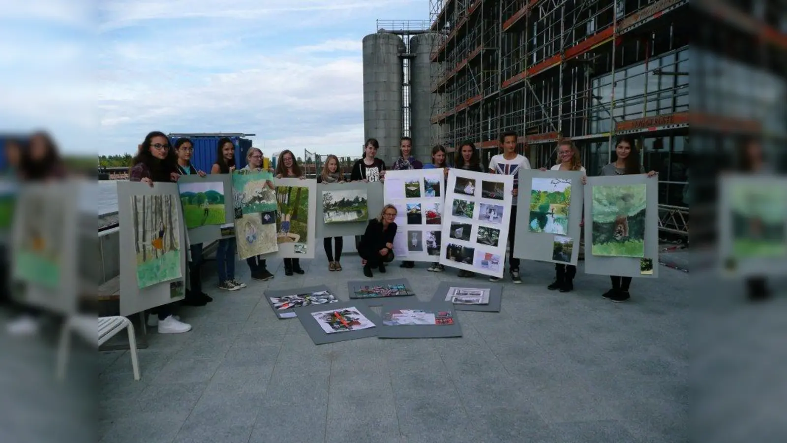 Die jungen Künstler präsentierten ihre Werke. (Foto: Rampp)