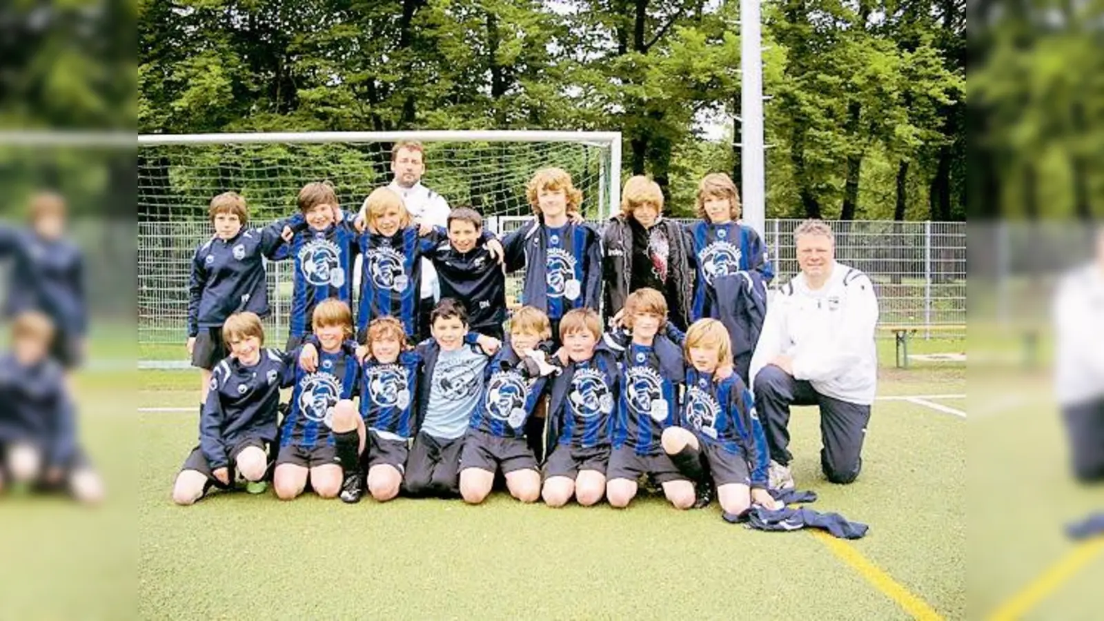 Zufriedene Gesichter bei den D2/4 Junioren nach dem 14:1 Kantersieg gegen den TSV Neuried.	 (Foto: FT Gern)