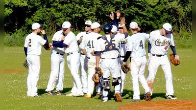 Ein gewohntes Bild im Baseballpark Oberwiesenfeld: Die Caribes feiern gemeinsam nach einem Heimsieg. Am Sonntag empfangen sie Haar 2.	 (Foto: VA)