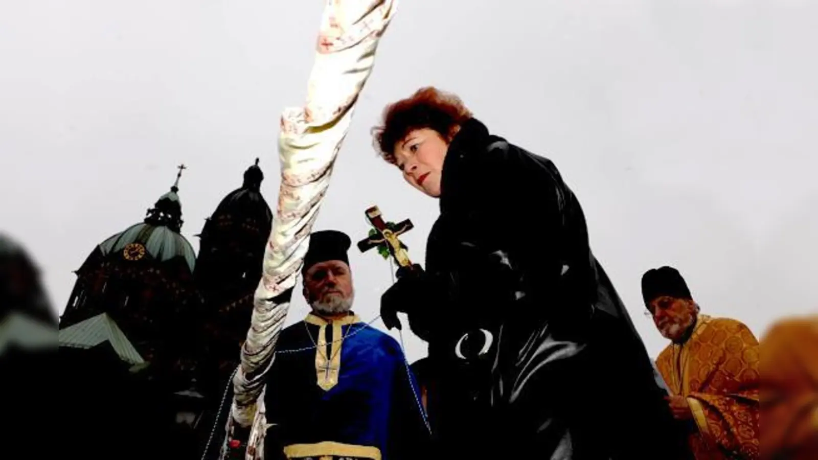 Isarweihe: Zu Gast sind auch immer prominente Vertreter wie OB Christian Ude oder Stadtdekanin Barbara Kittelberger (Foto von 2009).  (Foto: Archiv)