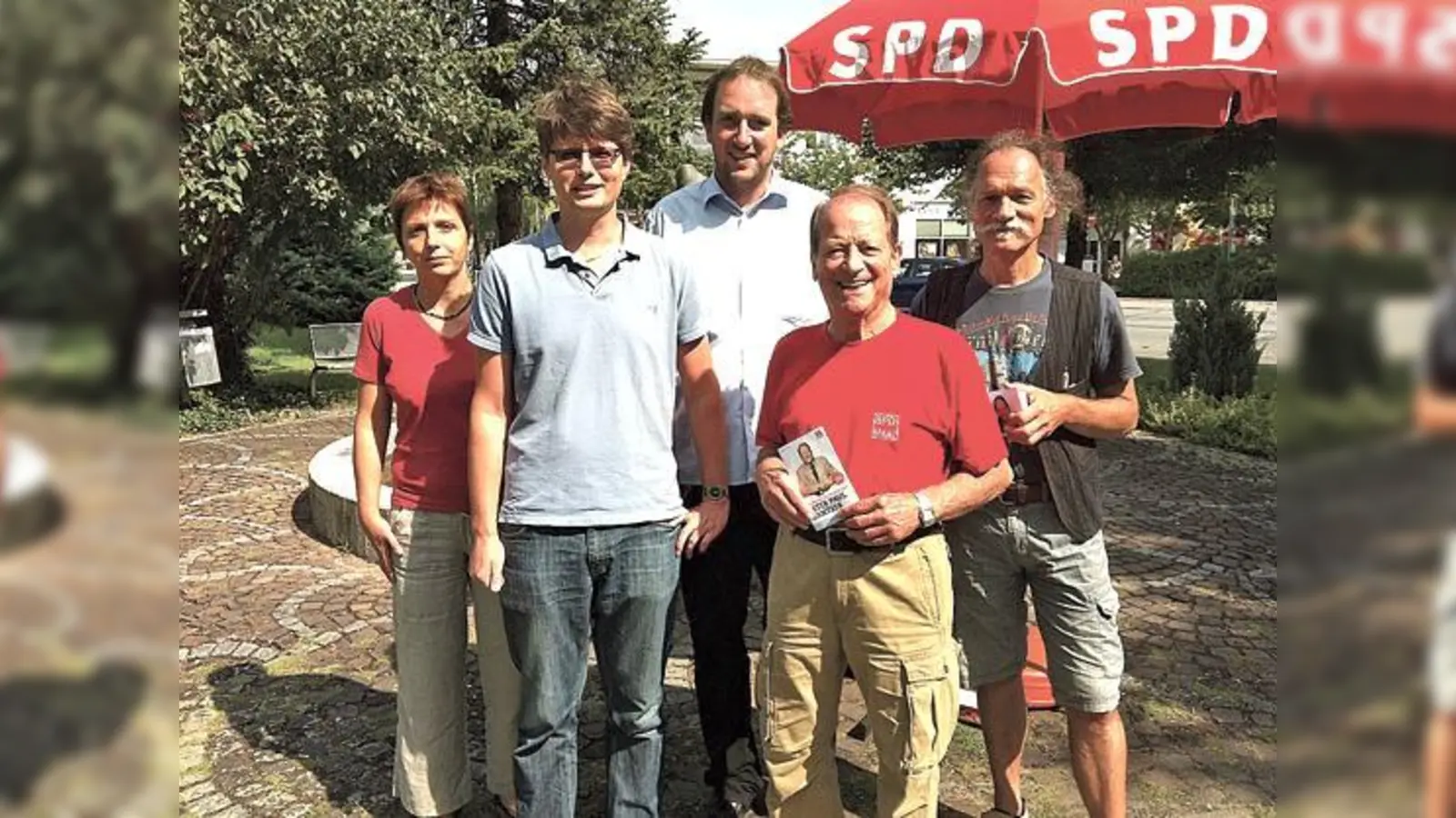 Jana Praxenthaler, Florian Spirkl, Andreas C. Hofmann, Professor Dr. Peter Paul Gantzer und Dr. Günther Rödig (v. l.).	 (Foto: VA)