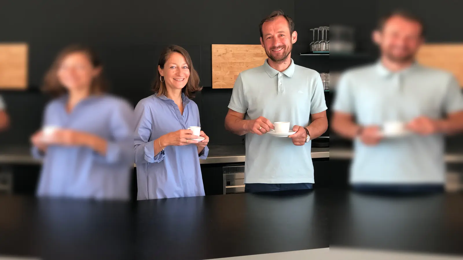 Alexandra Bitterwolf und Admir Postura freuen sich schon auf die Eröffnung des neuen Cafés der Nachbarschaftshilfe im Haus der Begegnung am 11. September.  (Foto: hw)