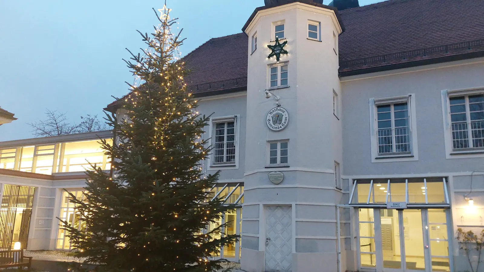 Ein schönes Weihnachtsgeschenk: Die Gemeinde Haar bekommt vom Freistaat Bayern eine Schlüsselzuweisung in Höhe von 10.857.164 Euro. (Foto: bas)