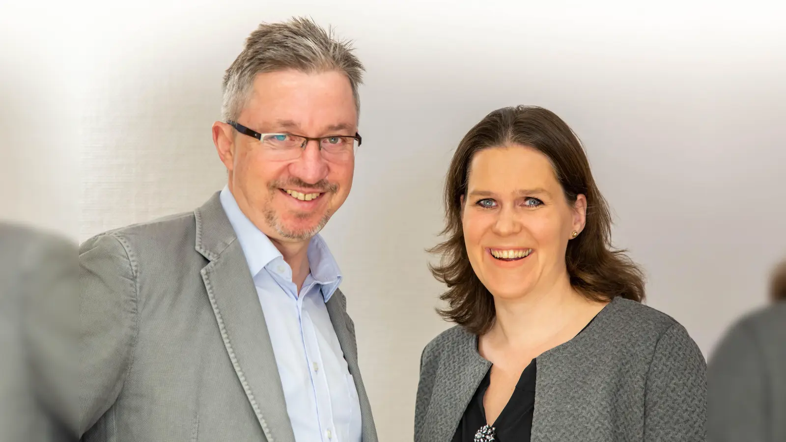 Die beiden Stadträte Verena Dietl und Christian Müller beziehen hier Stellung zu Themen, die den Münchnern auf den Nägeln brennen. (Foto: Christian Pfaffinger)