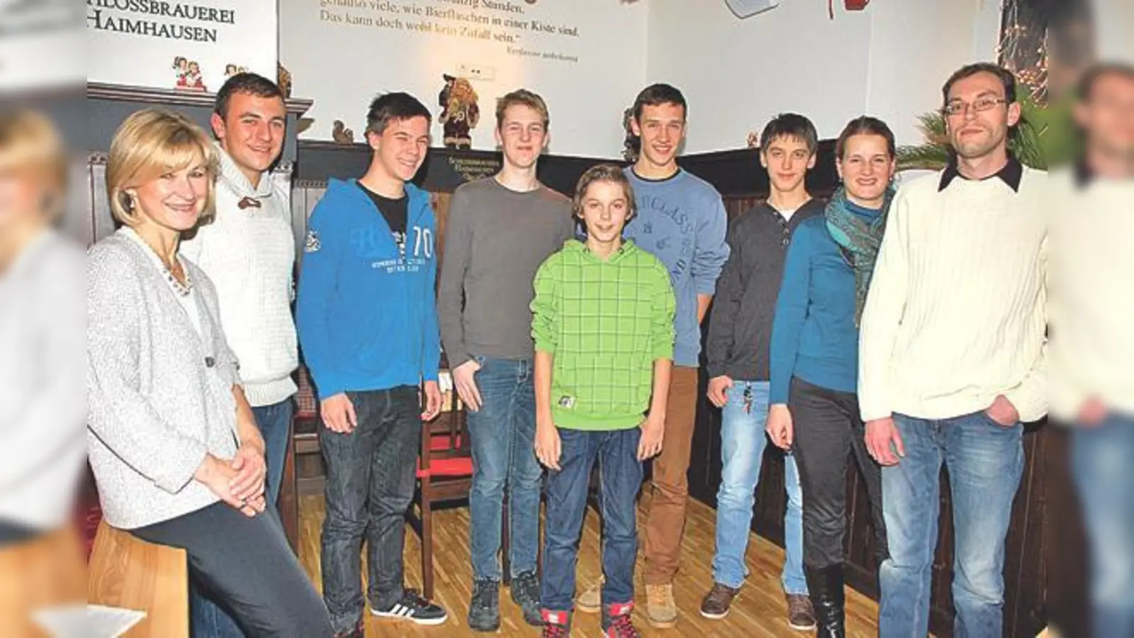 CSU Ortsvorsitzende Claudia Kops, JU-Ortsvorsitzender Andreas Brandt, Marcel Marquardt, Alexander Graebsch, Roland Kolbe, Manuel Seidenath, Christoph Kolbe, JU Kreisvorsitzende Lena Eberl und Björn-Oliver Dudyka (v. l.). 	 (Foto: Siglinde Haaf)