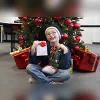 Kaum etwas erfreut Kinder mehr als ein tolles Geschenk zu Weihnachten. (Foto: Deutsche Lebensbrücke)