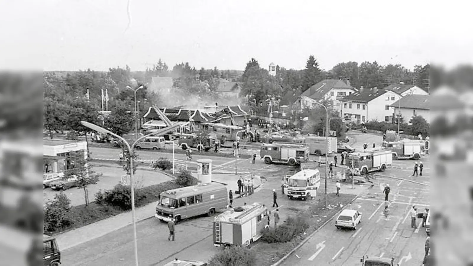 1987 stürzt ein Flugzeug in das McDonalds-Restaurant an der Wasserburger Landstraße.  (Foto: AK Stadtteilgeschichte)