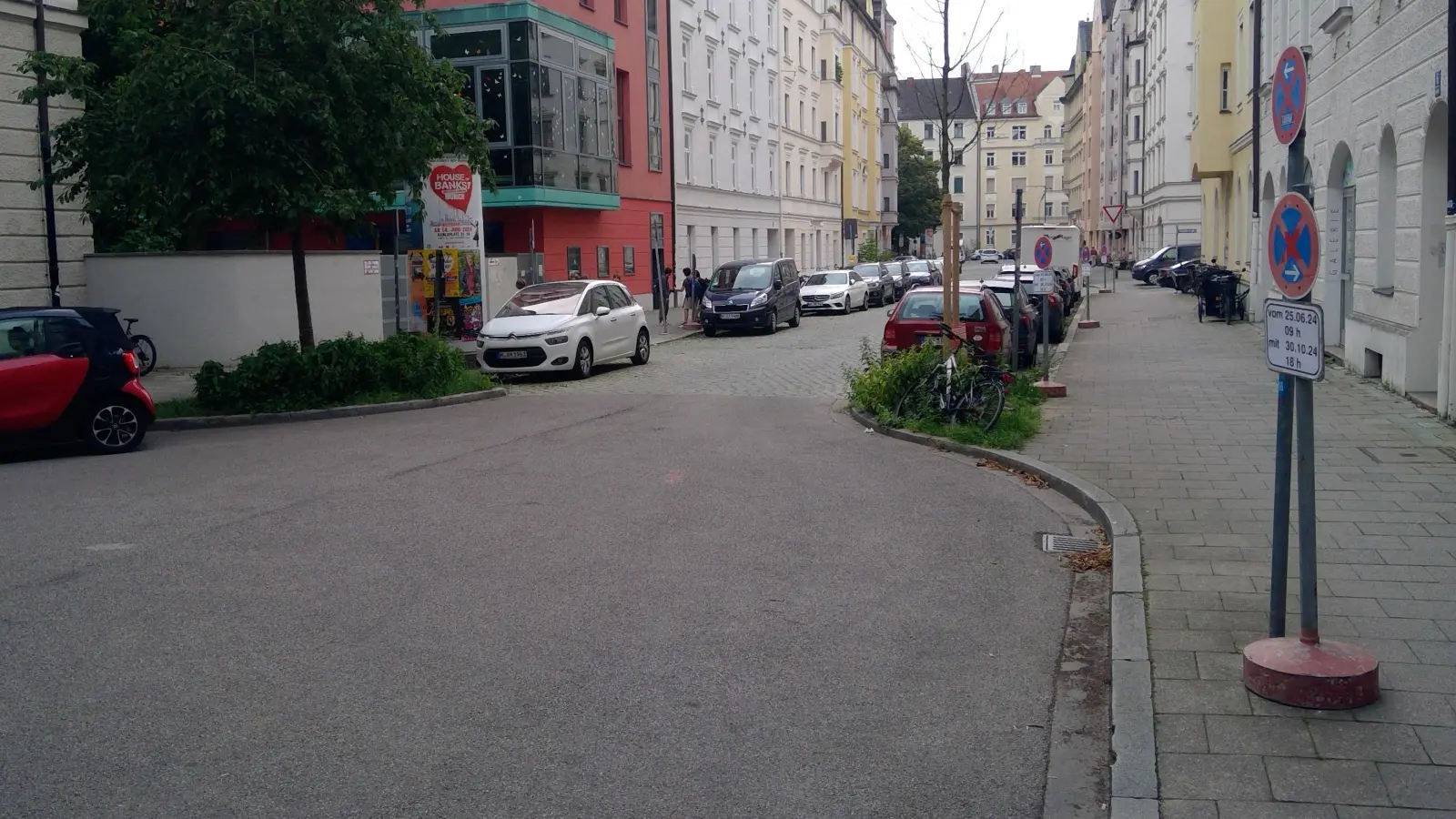Die Drächslstraße wird in der Sackgasse westlich der Senftlstraße zur „Sommerstraße”. (Foto: bas)