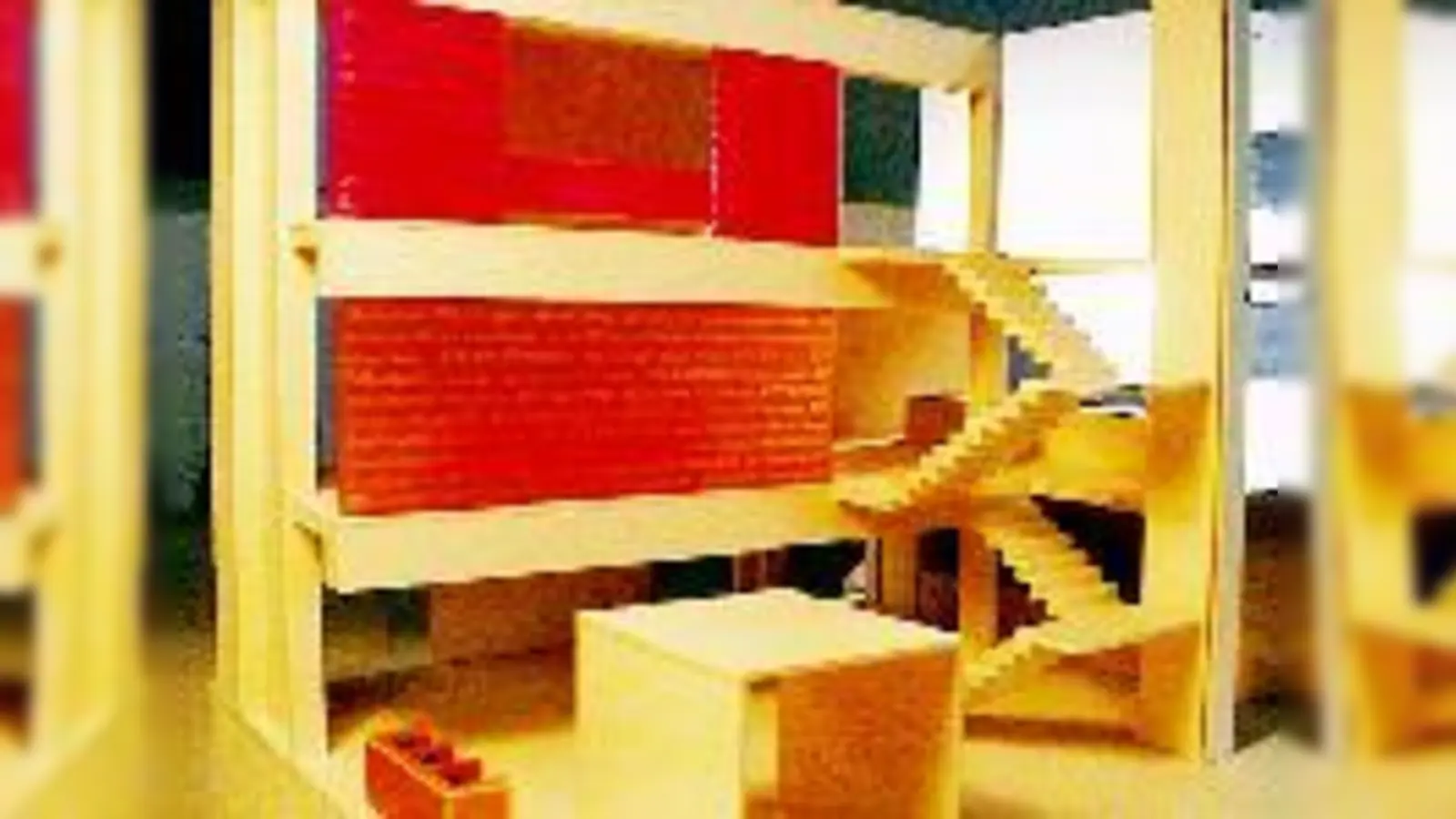 Wie hier im Modell hat sich Sabine Groß ihr Traumarchiv im Kulturzentrum Milbertshofen vorgestellt.	 (Foto: Sabine Groß)